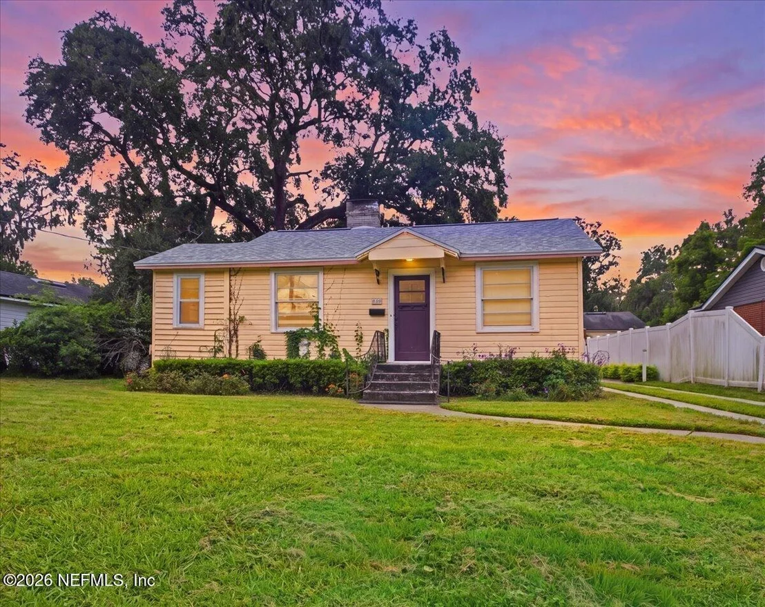 Photo of 1766 GREENRIDGE Road