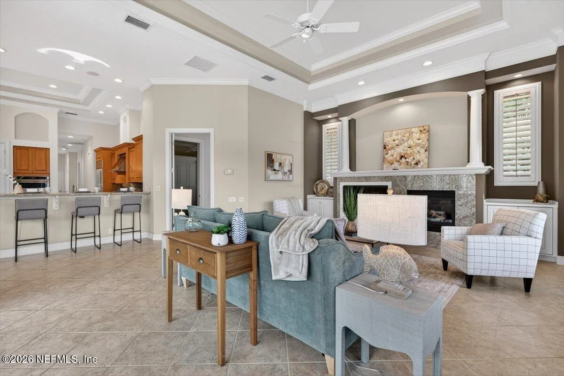 Photo of 161 N RIVER Drive