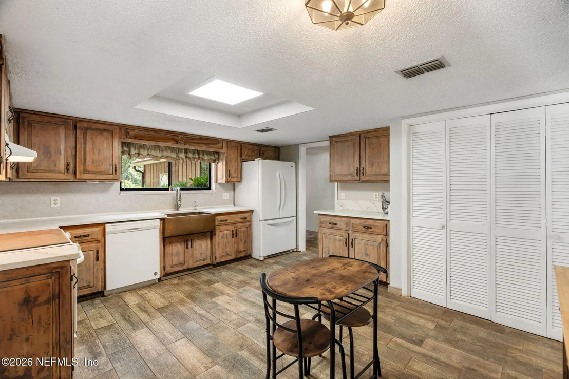 Photo of 1131 CACTUS CUT Road