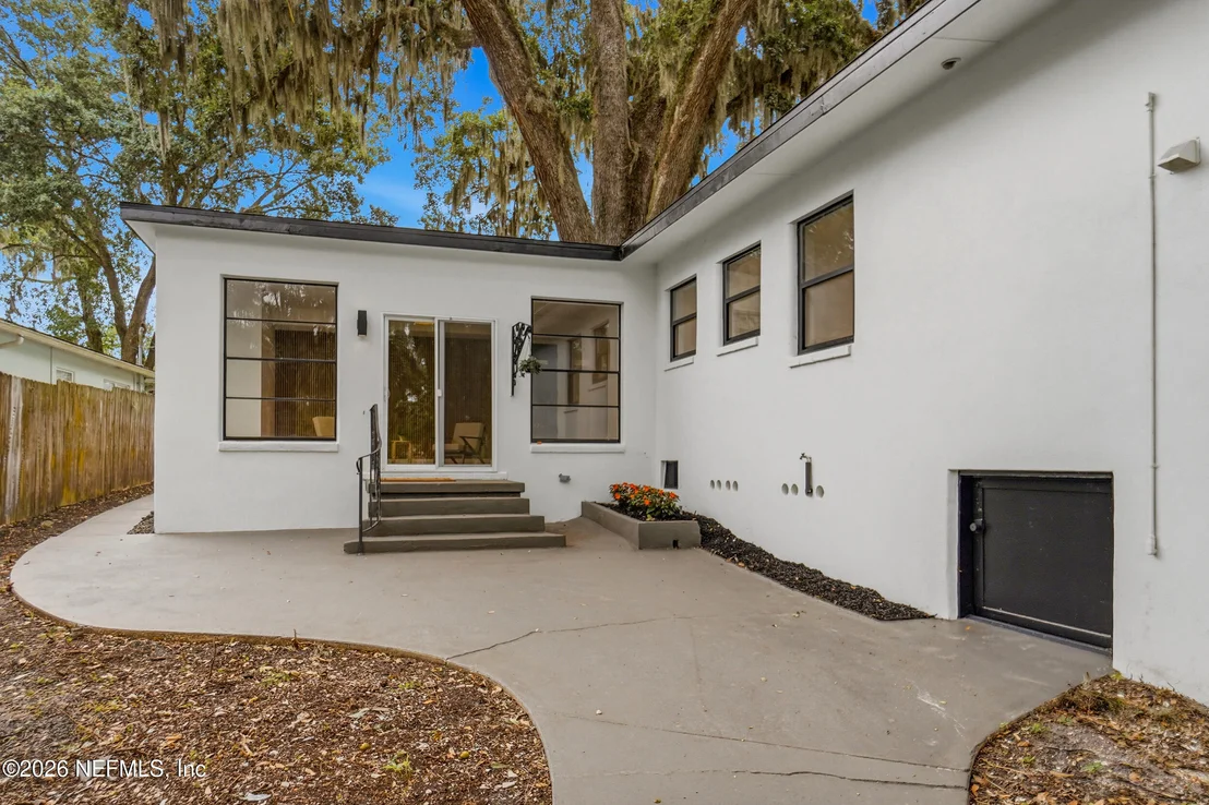 Photo of 5388 ROLLINS Avenue