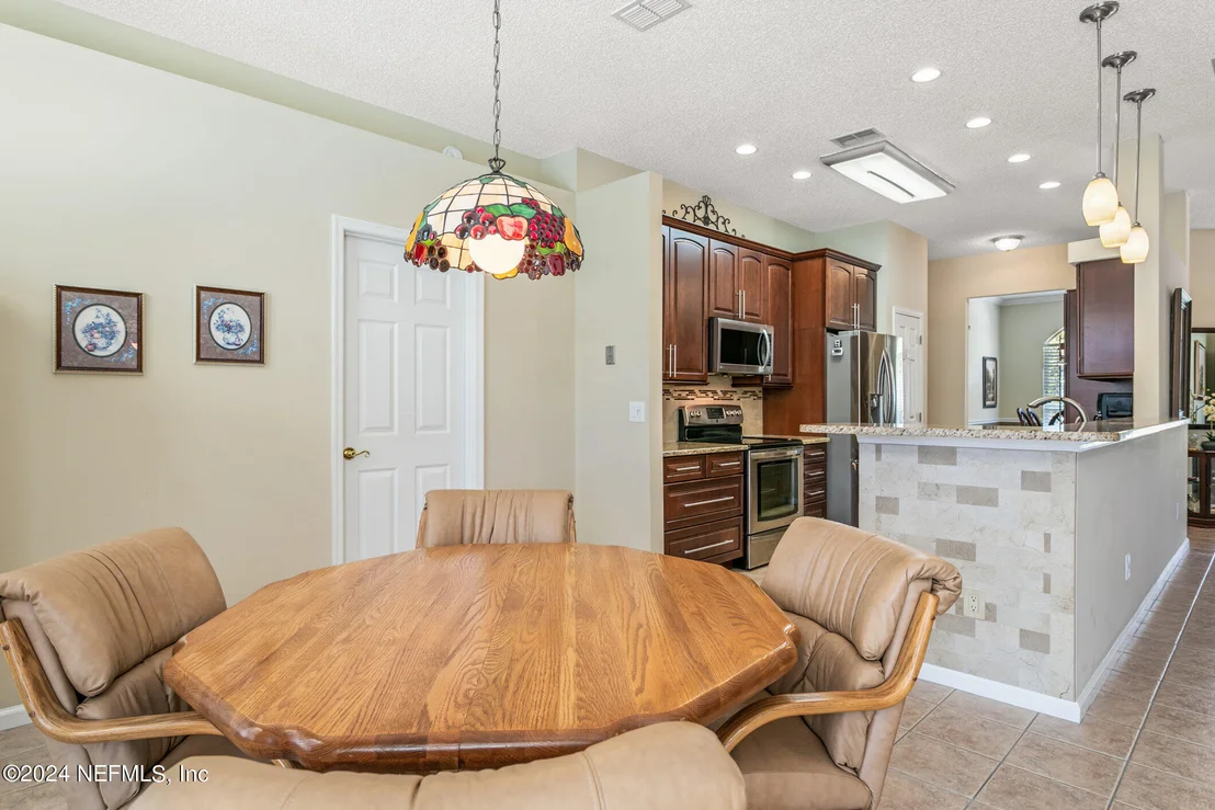Photo of 128 IVY LAKES Drive