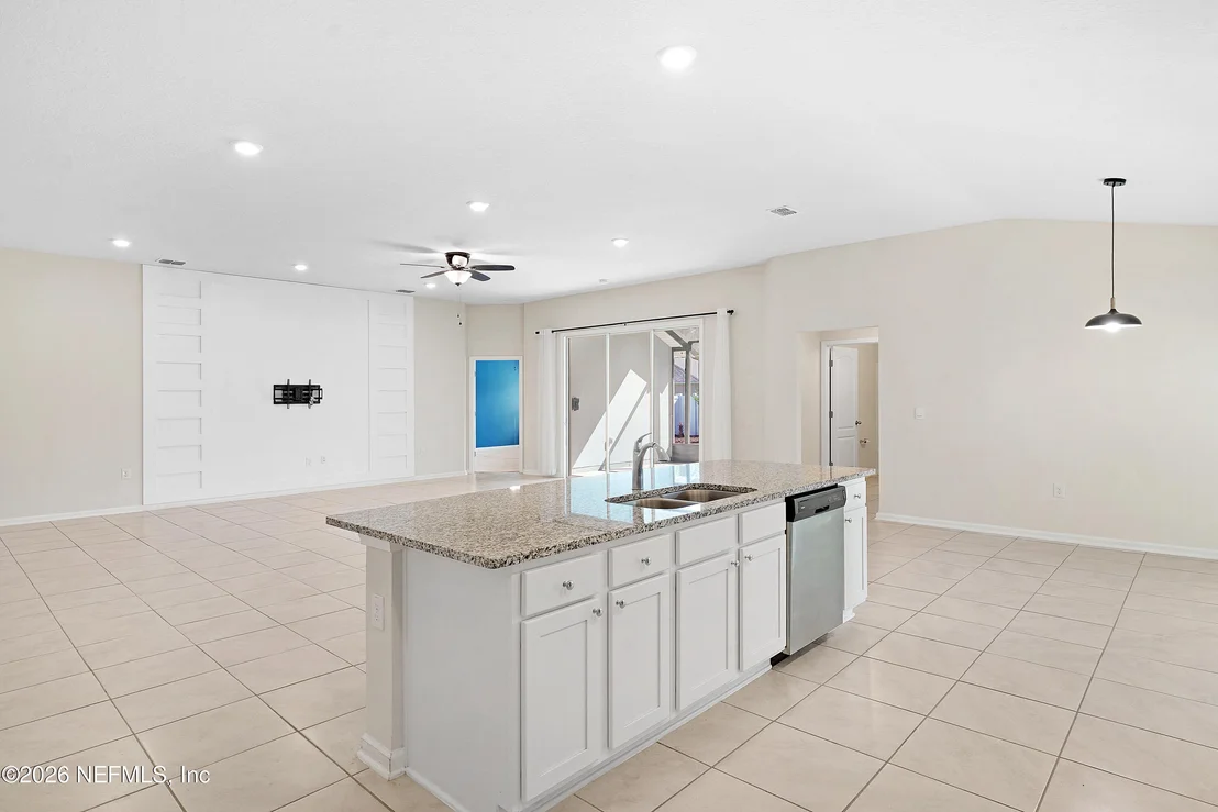 Photo of 64 PENNYPACKER Lane