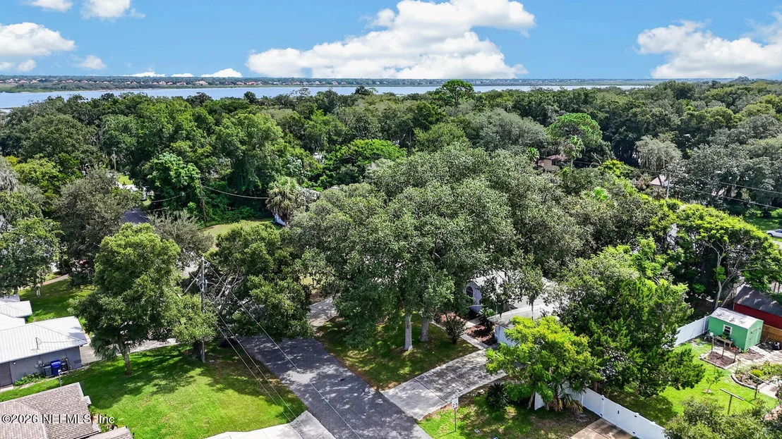 Photo of 108 MOHEGAN Road