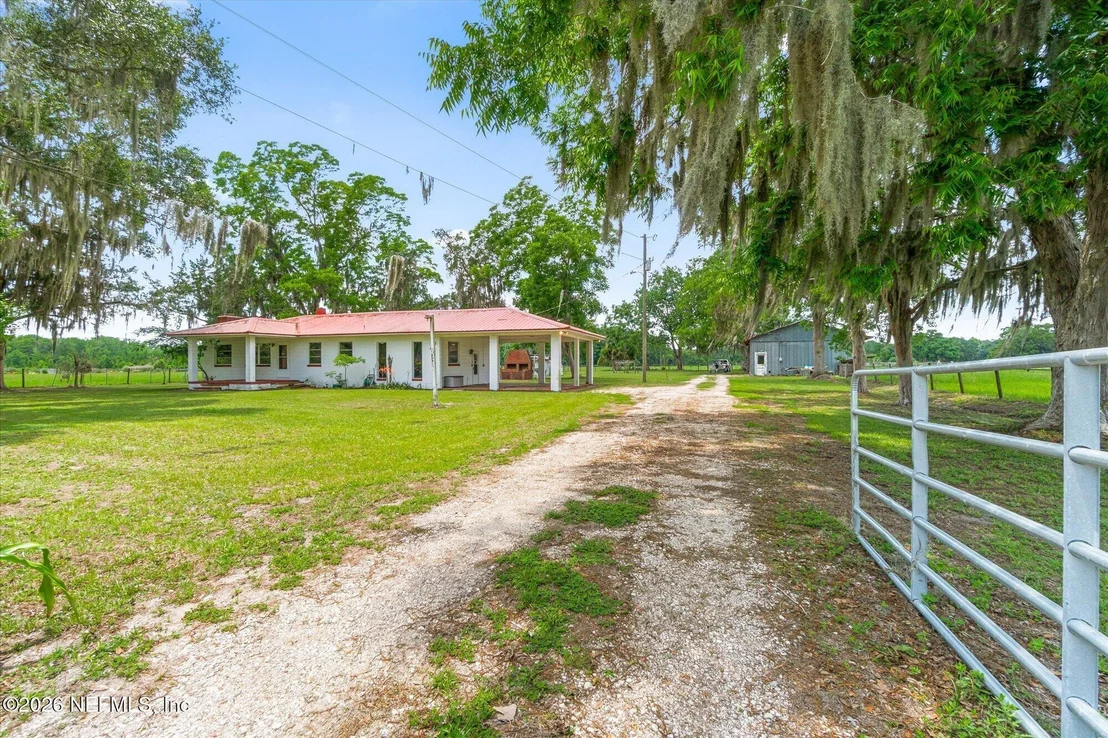 Photo of 786 W RIVER Road