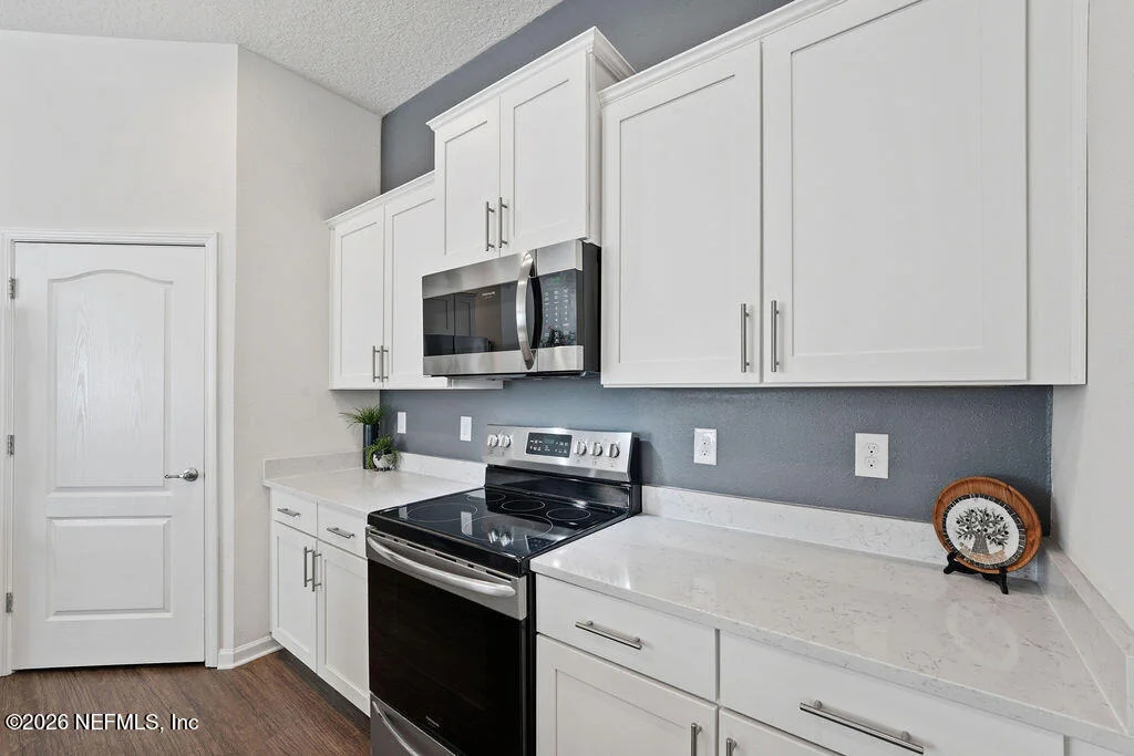Photo of 480 PALACE Drive