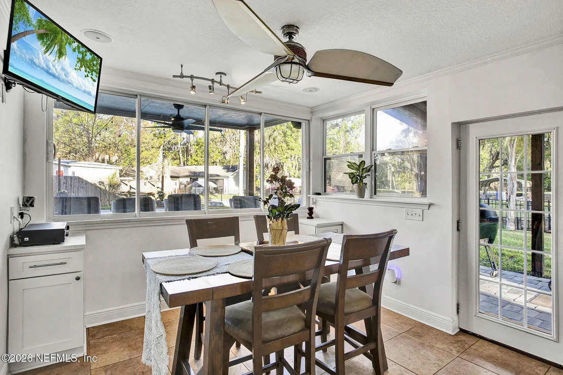 Photo of 8160 WENDOVER Road