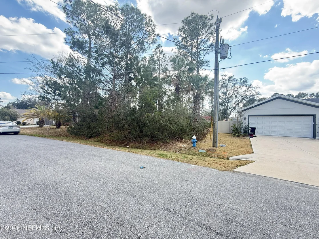Photo of 12 PINEASH Lane