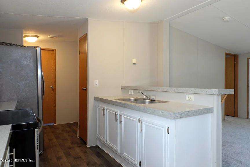 Photo of 1025 W 4TH Street