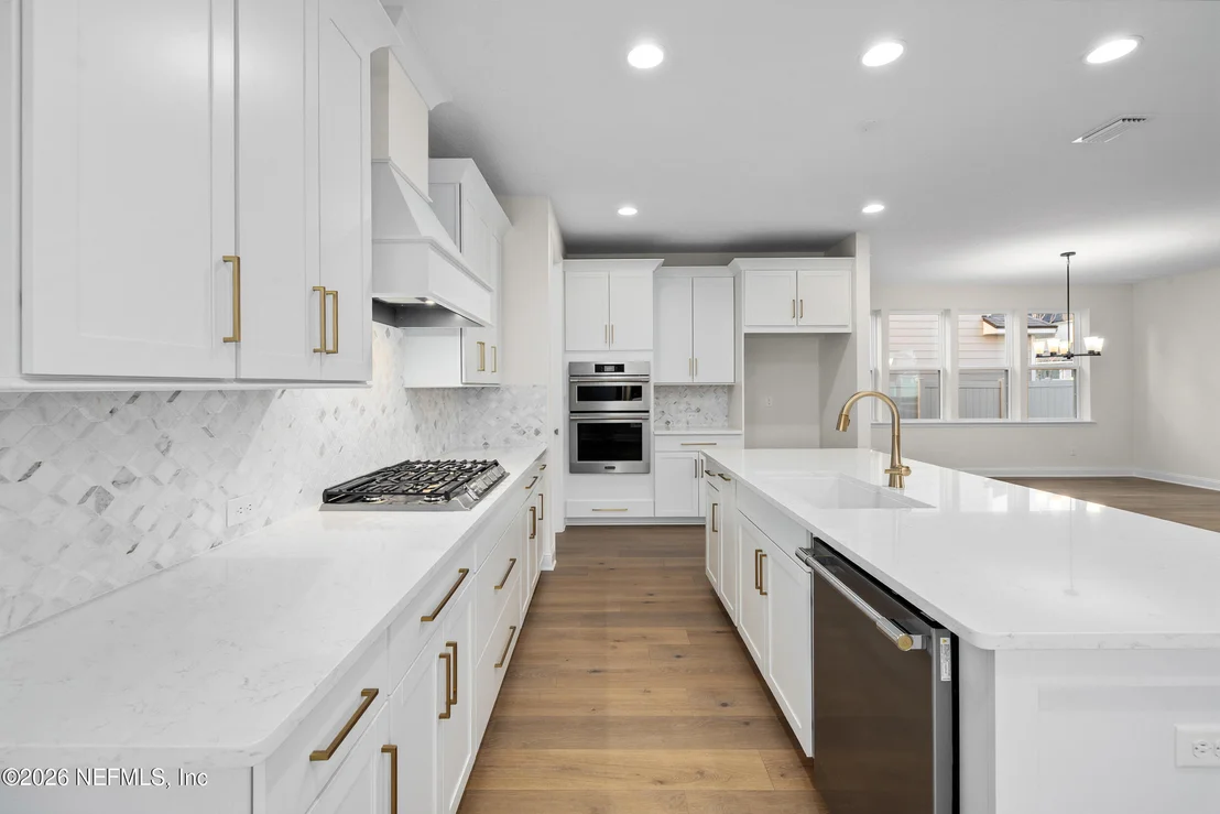 Photo of 319 SUTTON Drive