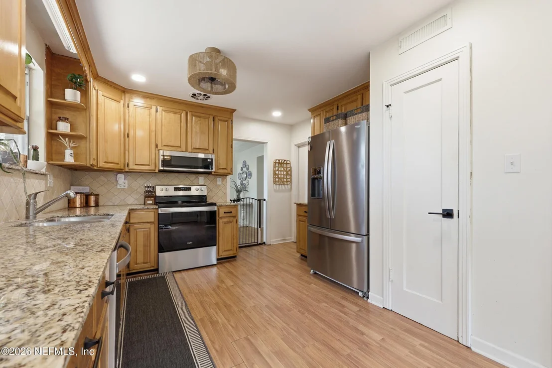 Photo of 1244 GLENGARRY Road
