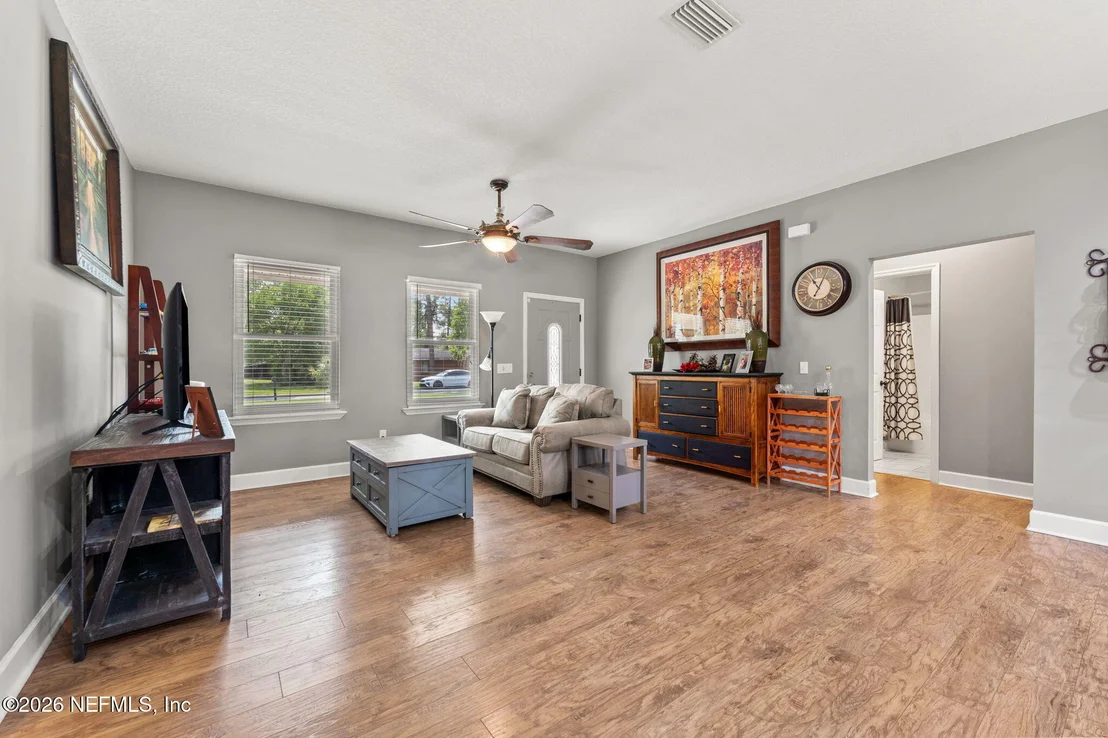Photo of 236 S 7TH Street