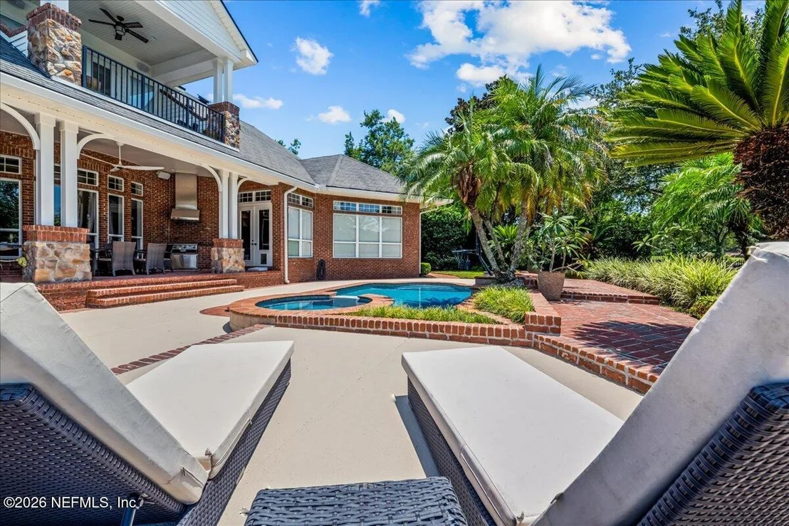 Photo of 1170 REGISTRY Boulevard