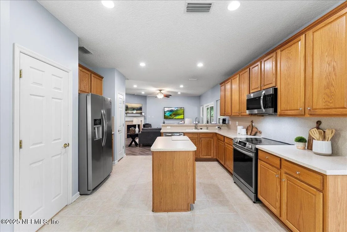 Photo of 629 PELHAM Road