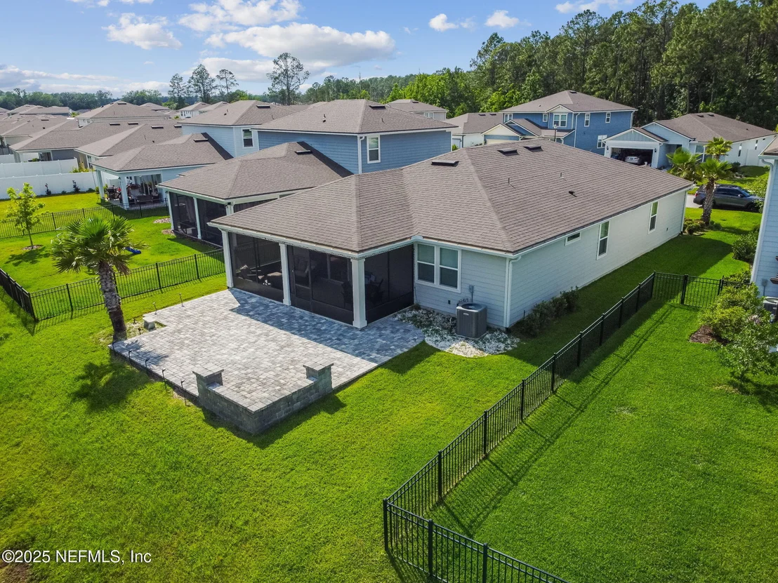 Photo of 182 MYRTLE OAK Court