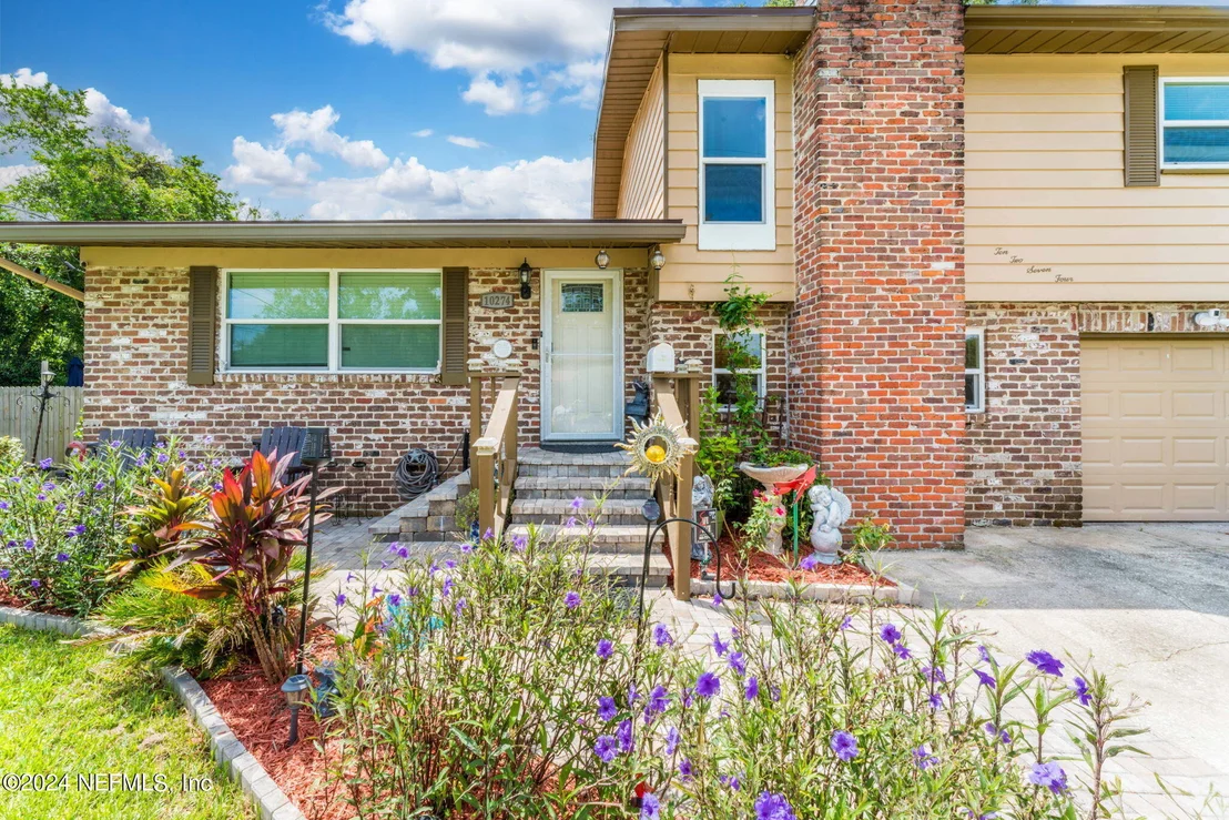 Photo of 10274 JOLYNN Road