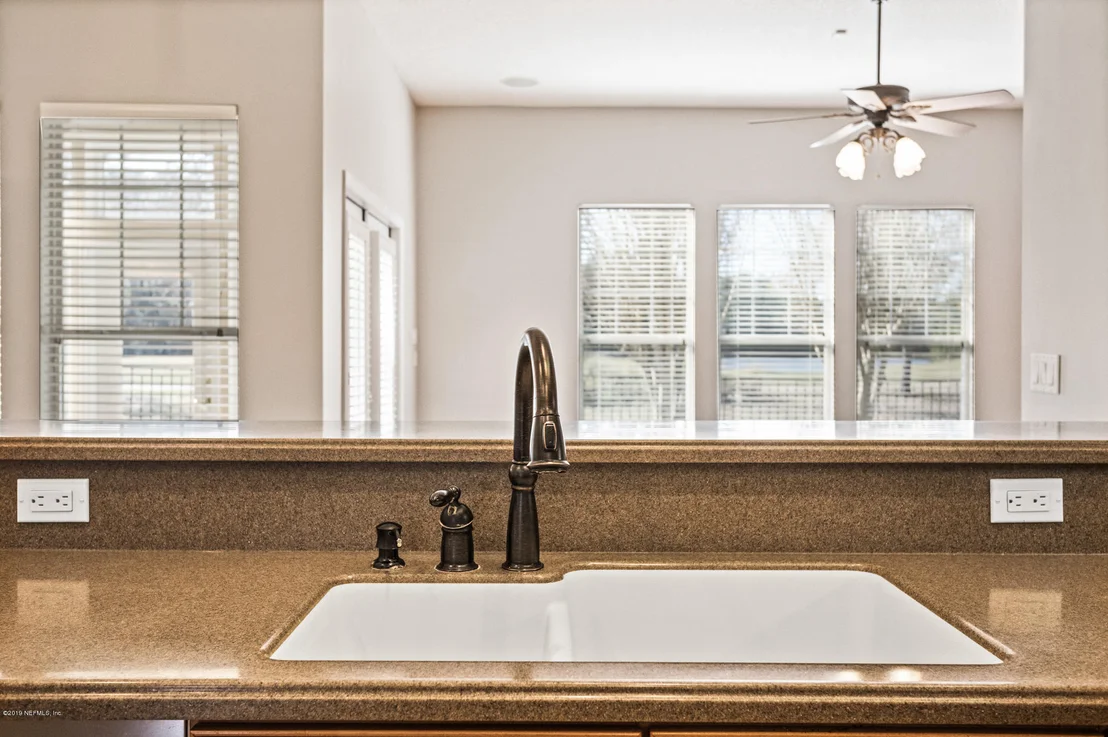 Photo of 821 EAGLE POINT Drive