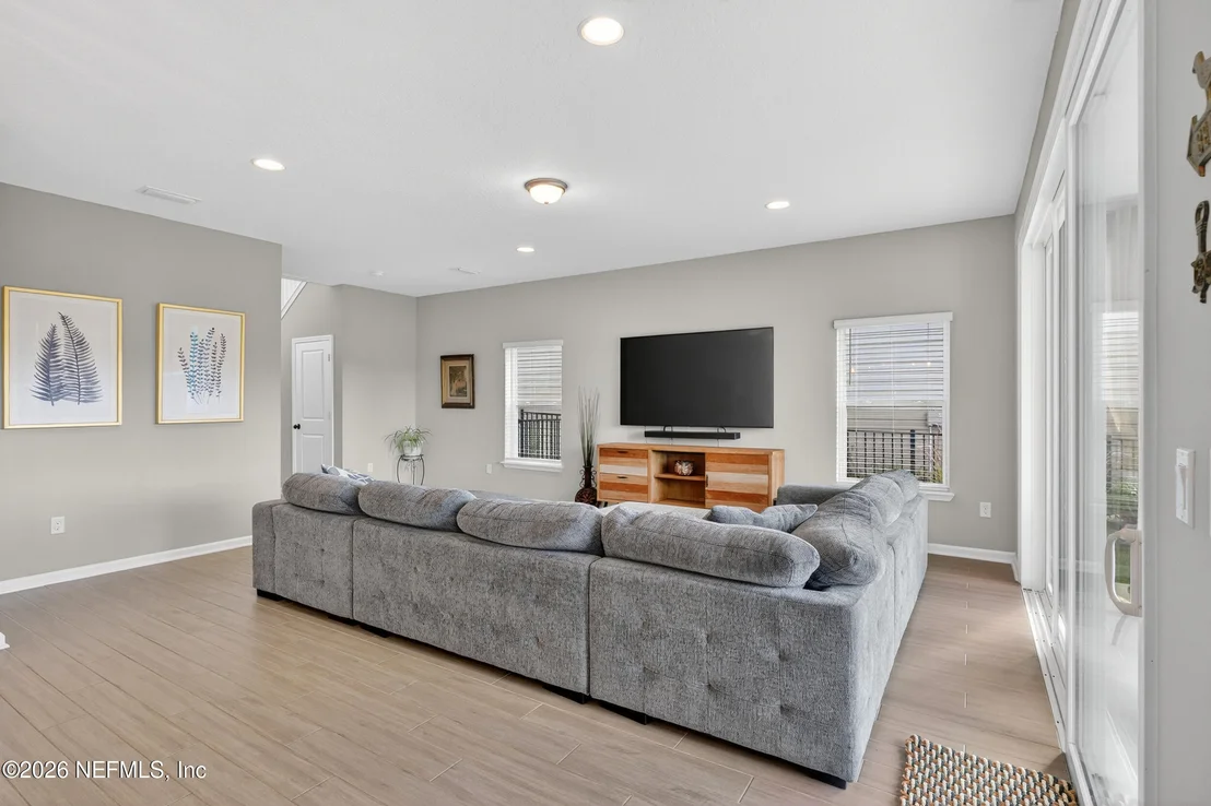 Photo of 350 BROOKGREEN Way
