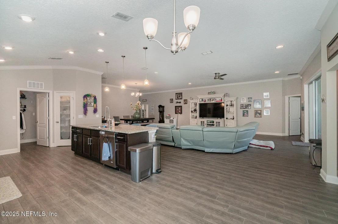 Photo of 23 BAGPIPE Court