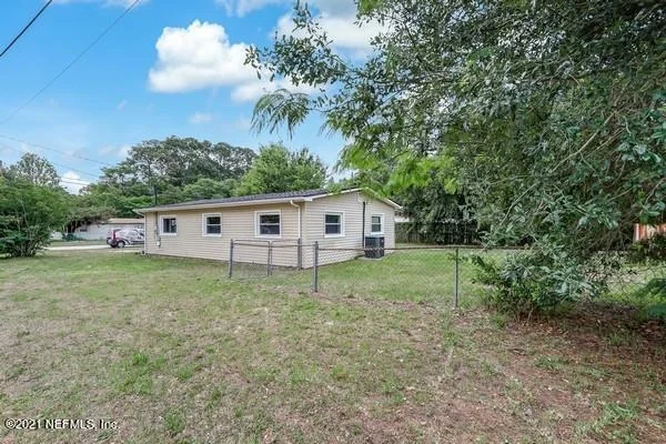 Photo of 144 LIGHTHOUSE Road W