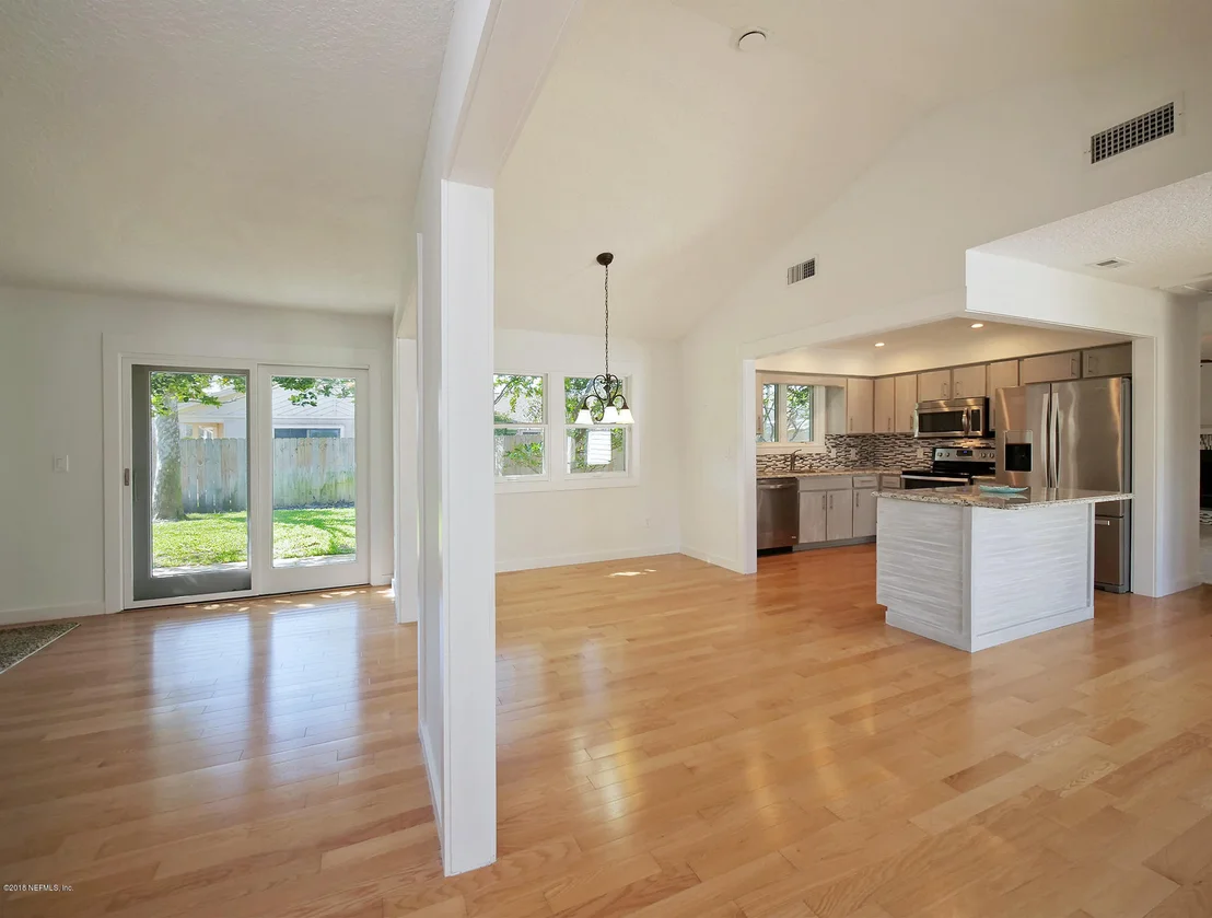 Photo of 1802 SEMINOLE Road