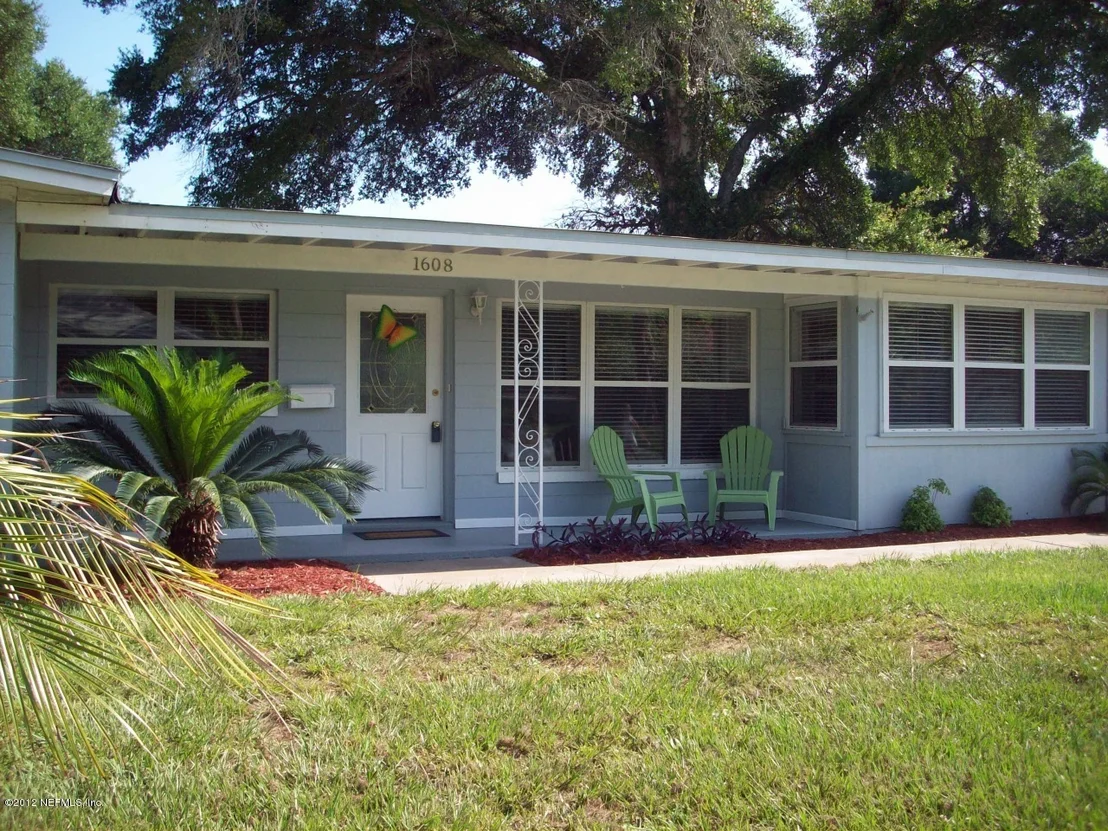 Photo of 1608 Bentin Drive N