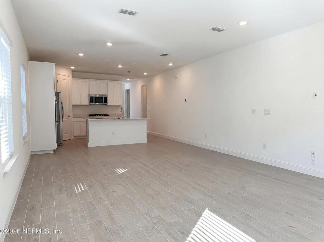 Photo of 483 MURPHYS Drive