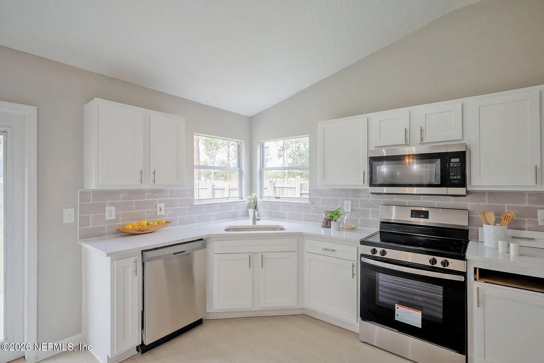 Photo of 7838 MOSS POINTE Trail W