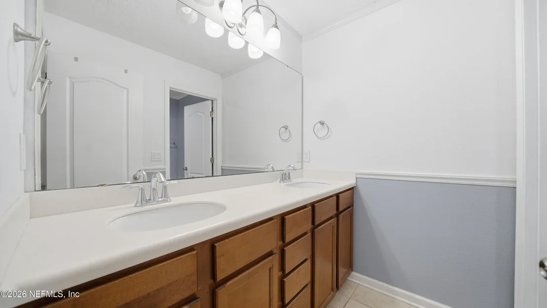 Photo of 650 BRIAR VIEW Drive