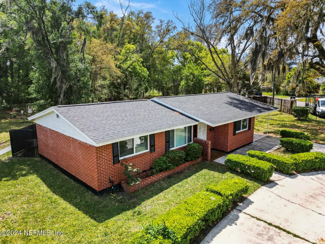 Photo of 5142 MONCRIEF Road