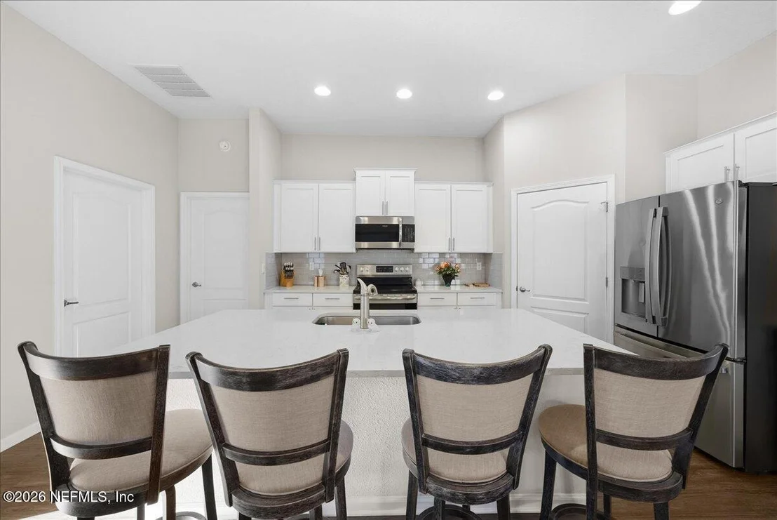 Photo of 494 VONRON Drive