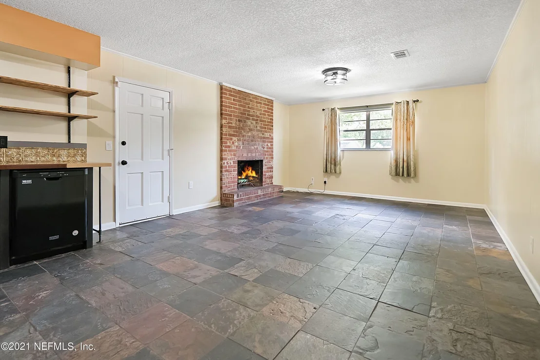 Photo of 1105 ELM Street