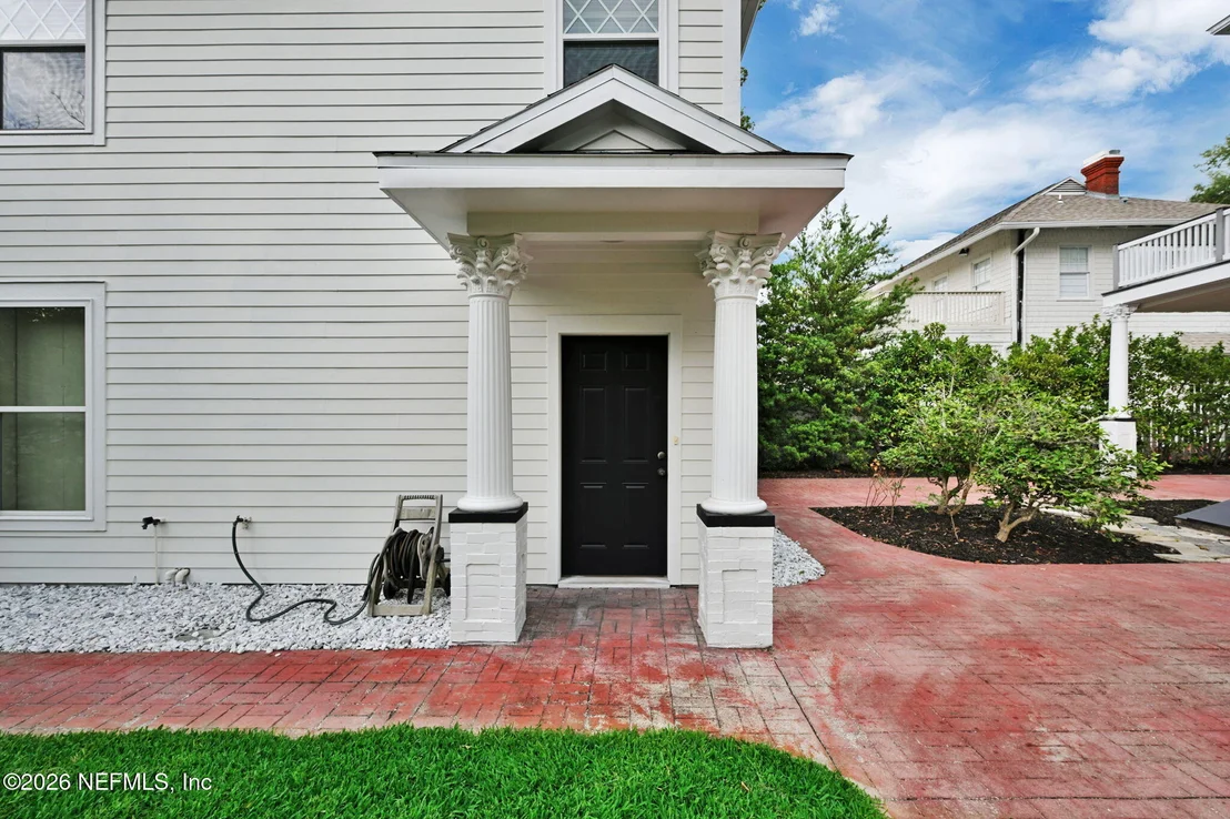 Photo of 3002 RIVERSIDE Avenue