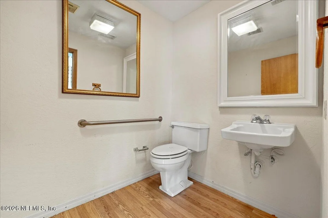 Photo of 10 CENTRAL Avenue