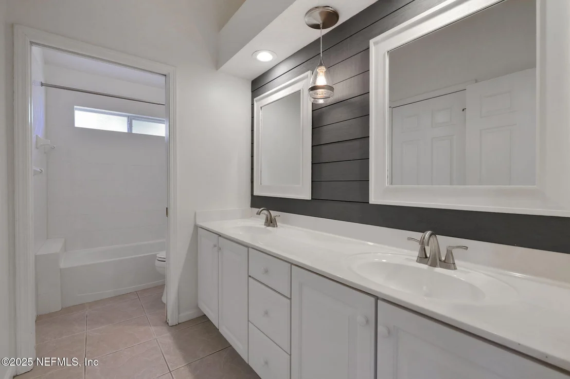 Photo of 246 EDGEWATER BRANCH Drive