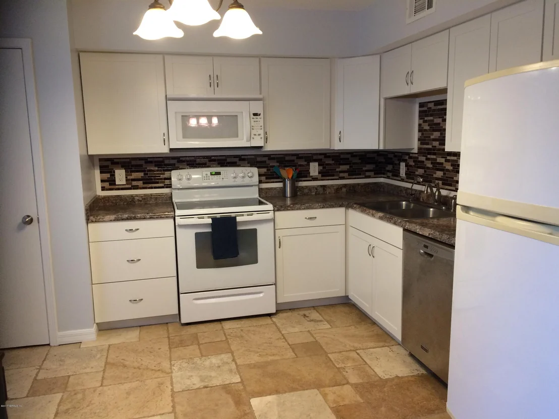 Photo of 418 HARVEST BEND Drive