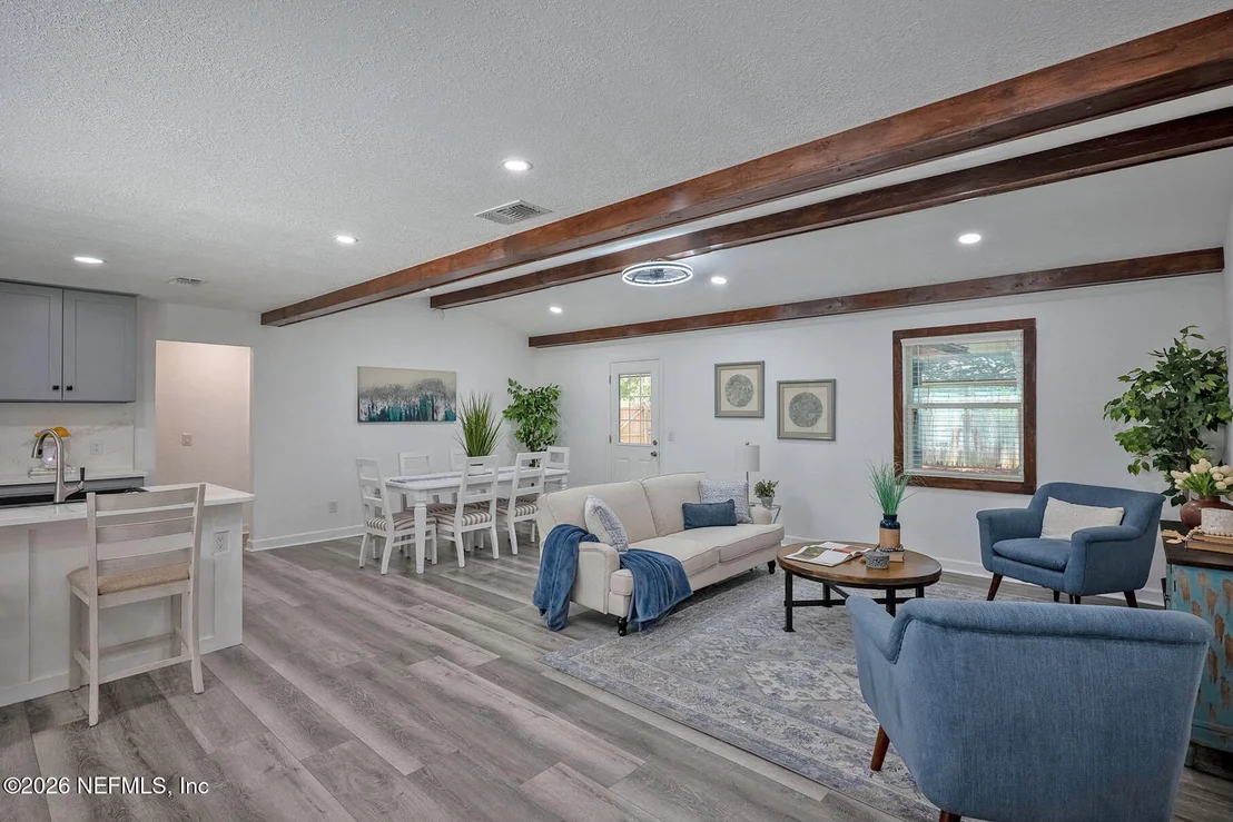 Photo of 2212 CARTER BRAXTON Road
