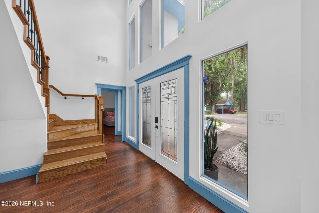 Photo of 13062 MANDARIN Road