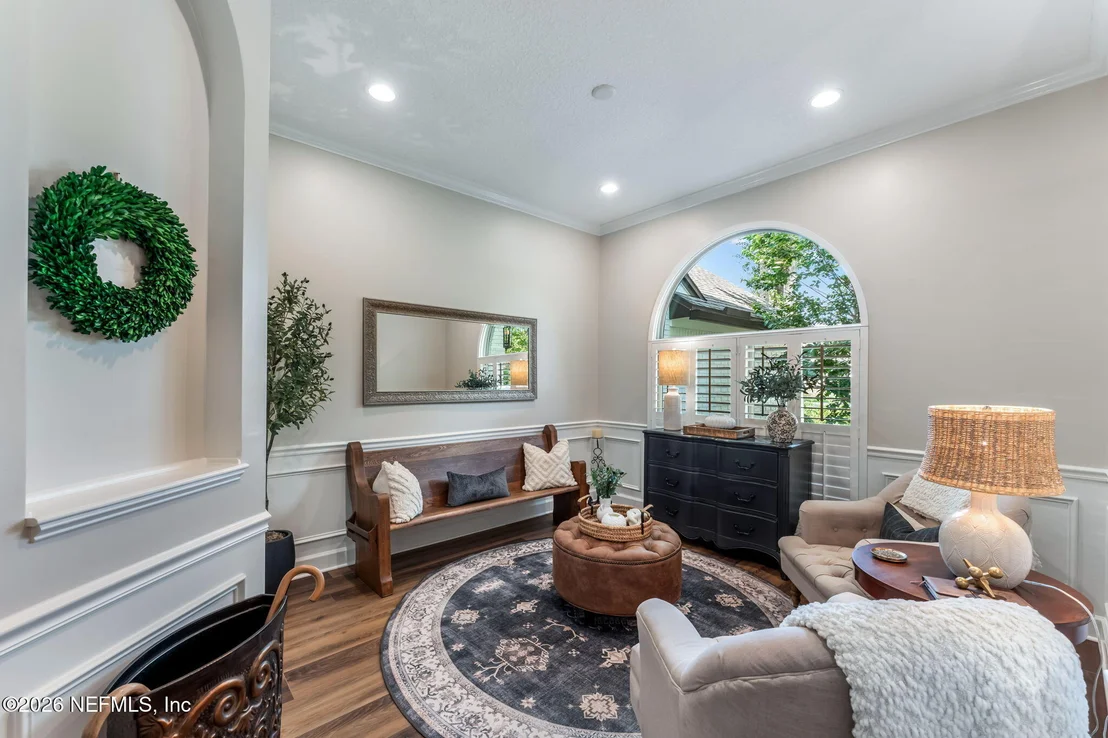 Photo of 1204 CREEK BEND Road
