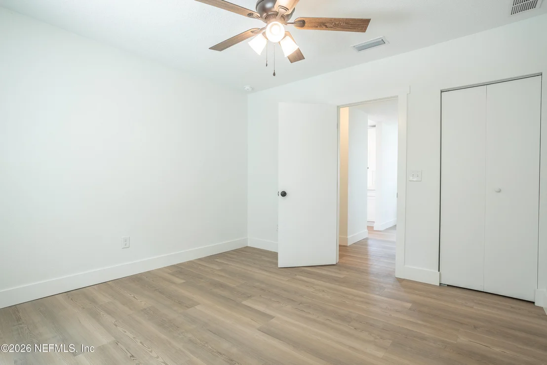 Photo of 1024 RIVER Road