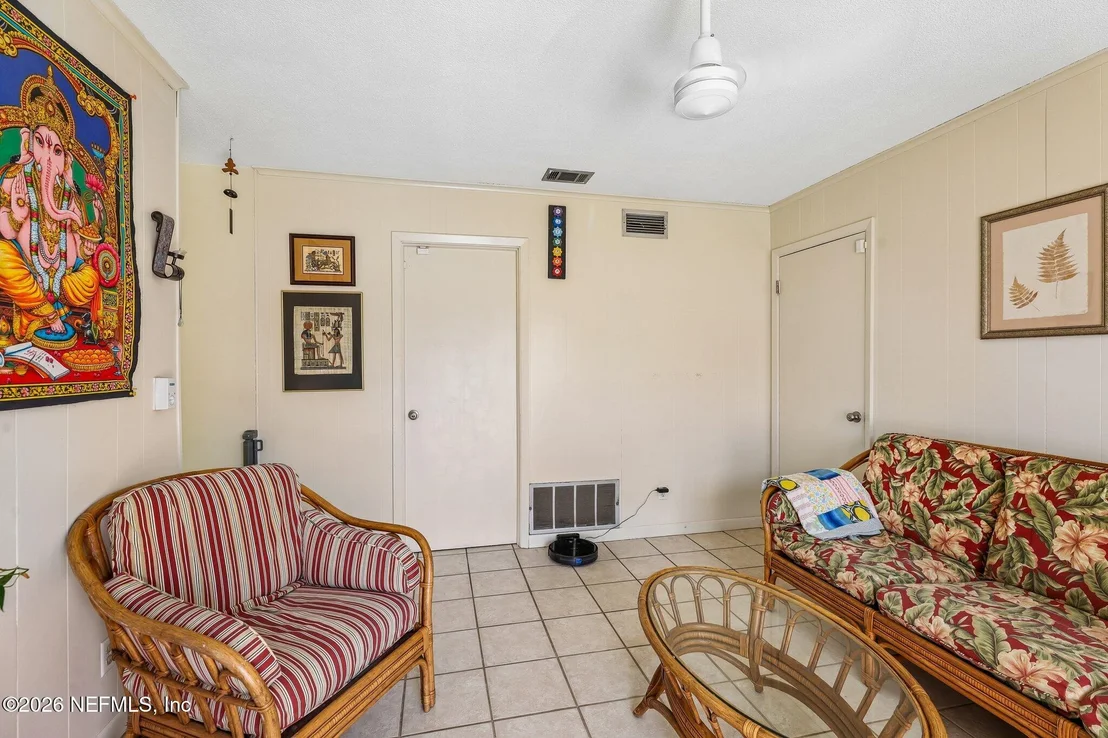 Photo of 1189 CROWN Drive