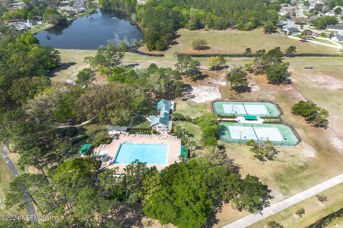 Photo of 8666 CHARLESGATE Circle N
