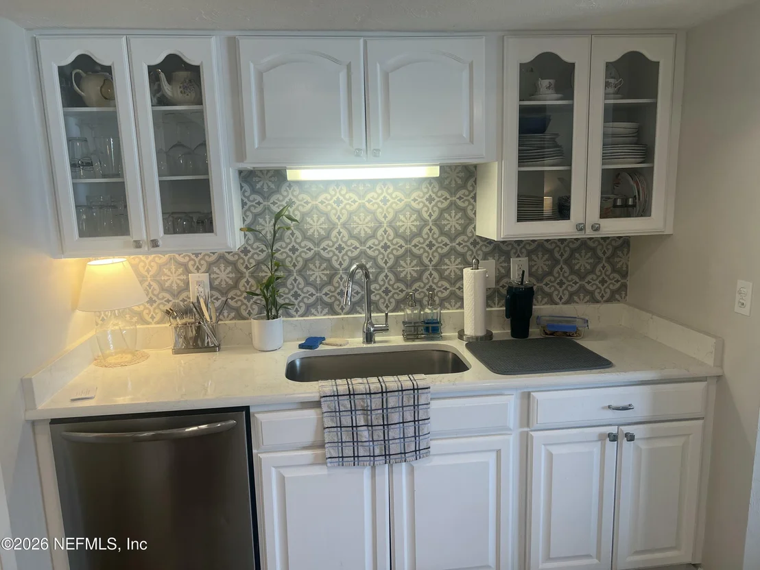 Photo of Unit 4B at 1513 OCEAN SHORE Boulevard