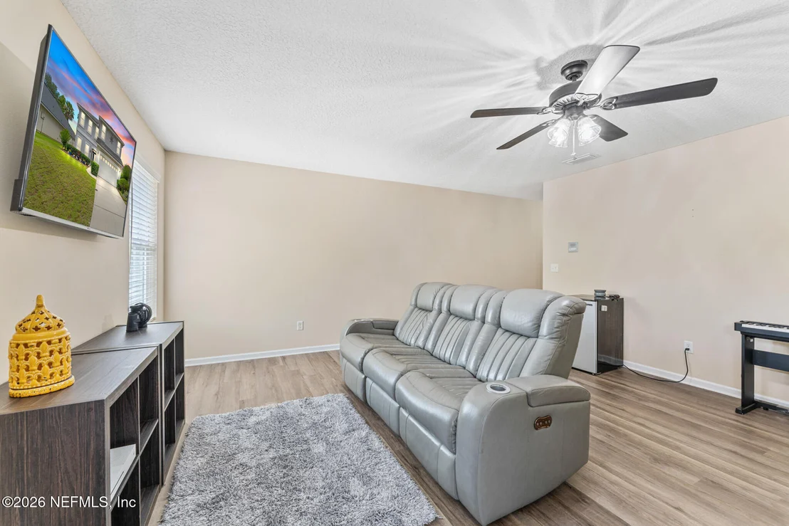 Photo of 425 FORT DRUM Court