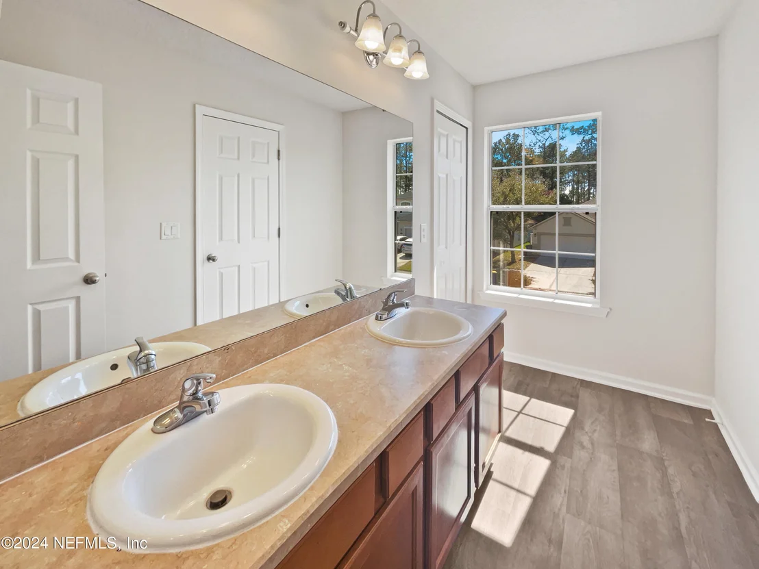 Photo of 1333 AZTECA Drive