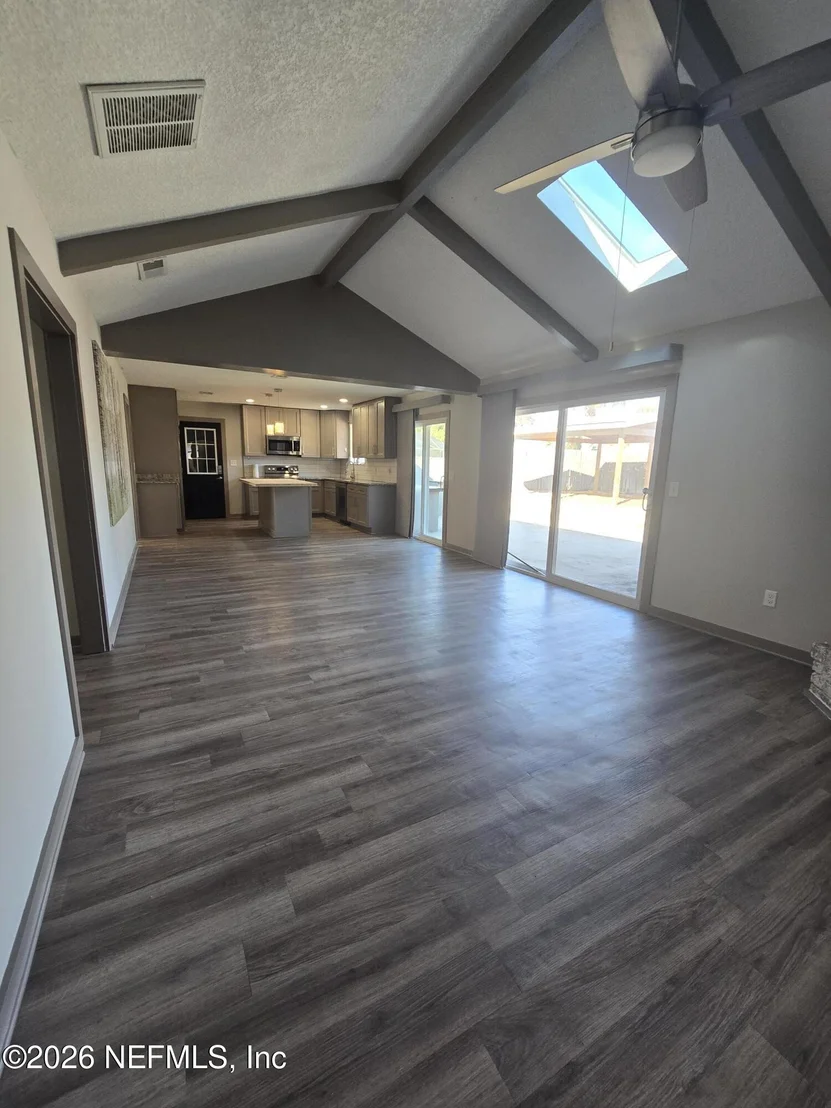 Photo of 7239 WHITE BIRCH Drive