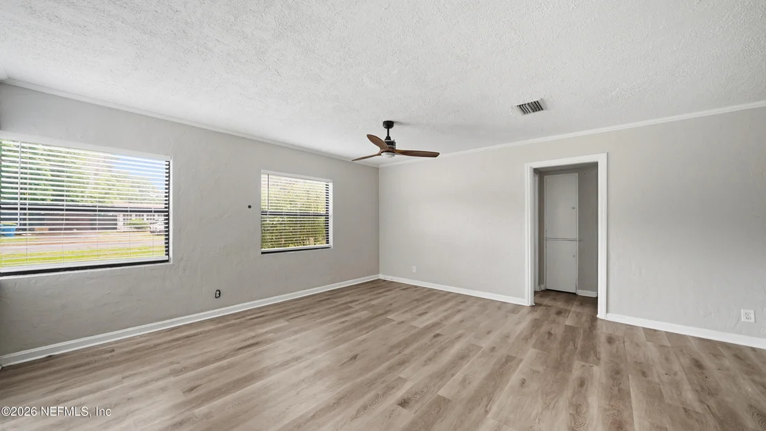 Photo of 5377 RIVER FOREST Drive
