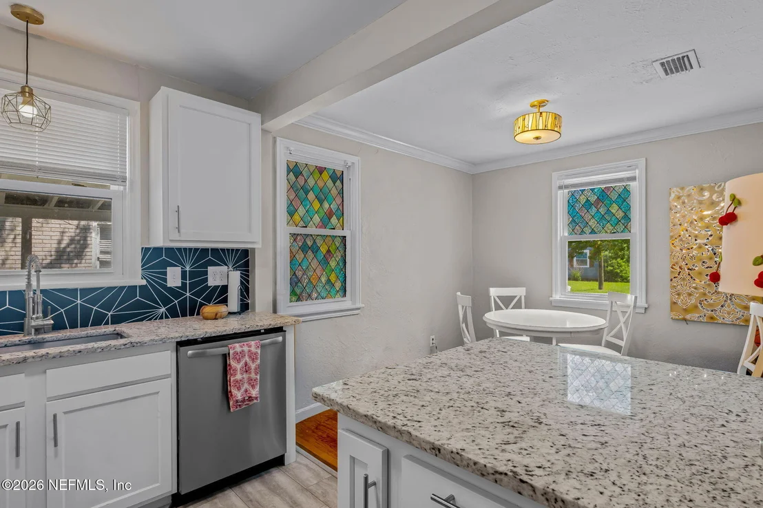 Photo of 1532 CHARON Road