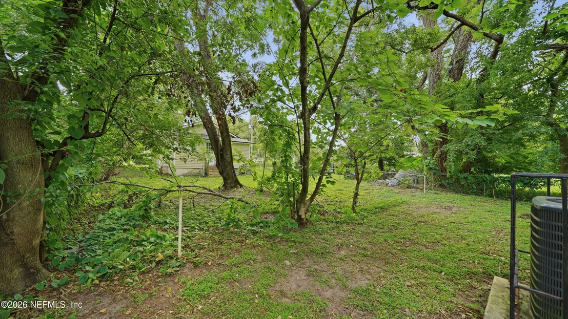 Photo of 2355 JAYSON Avenue