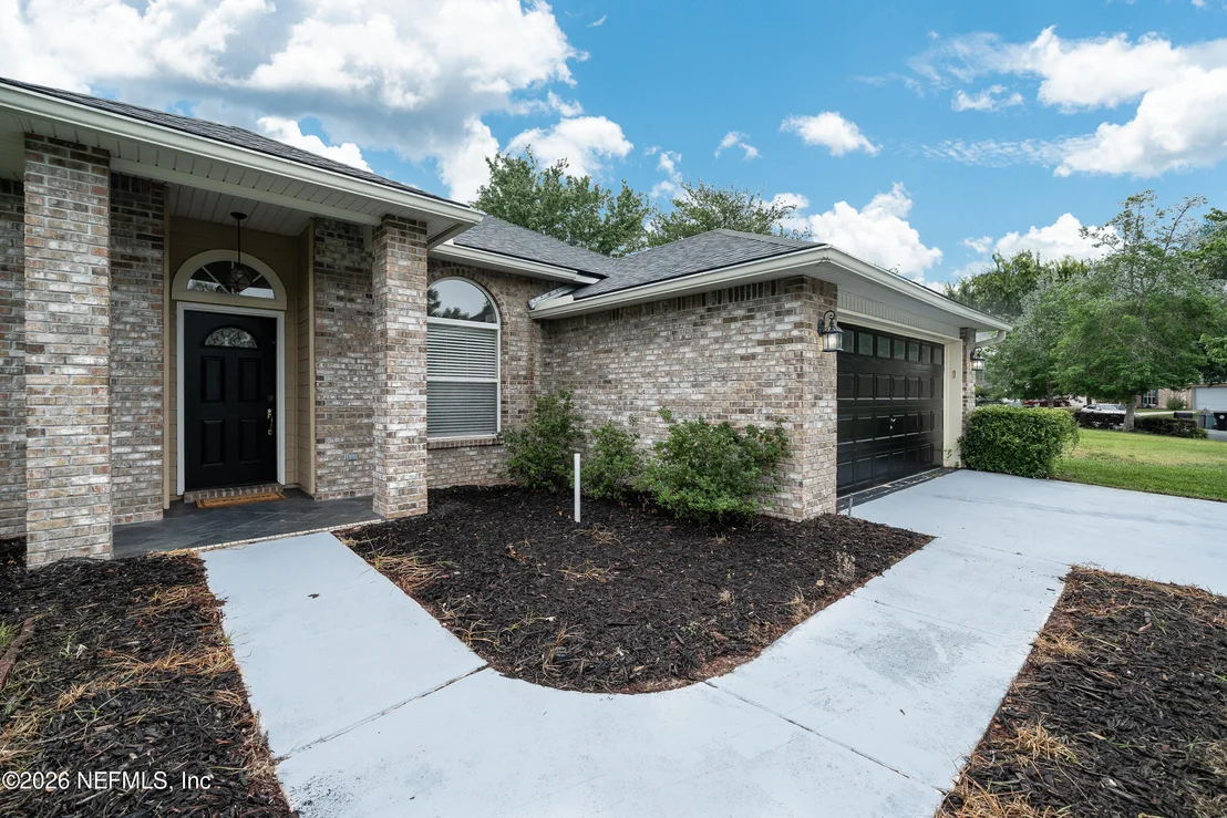 Photo of 4032 EDGELAND Trail