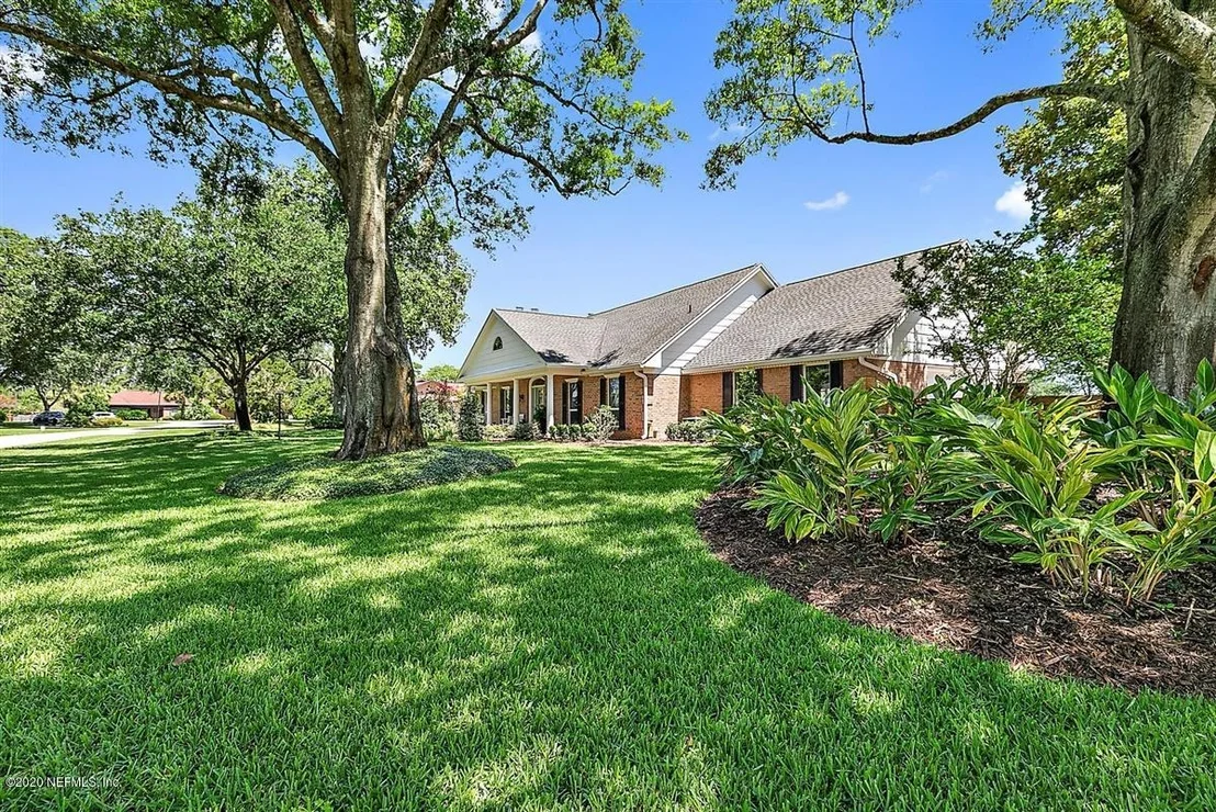 Photo of 8162 PINE LAKE Road